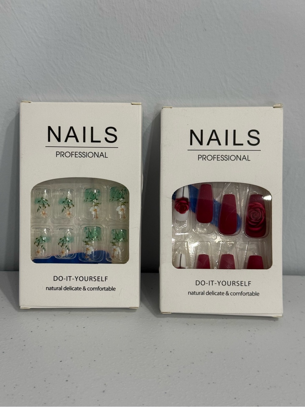 Professional Do-It-Yourself Press-On Nails — Green Floral Set